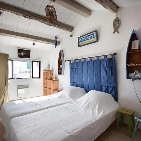 Nyaraló Maison La Couarde-sur-mer, 5 Pieces, 8 Personnes - Fr-1-258-73 *