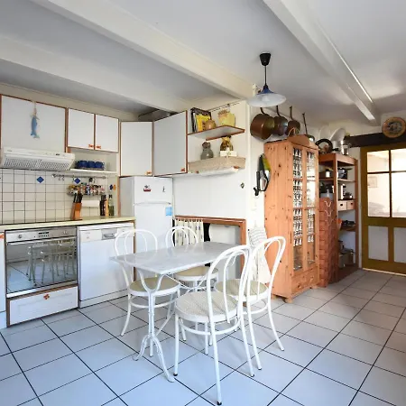 Nyaraló Maison La Couarde-sur-mer, 5 Pieces, 8 Personnes - Fr-1-258-73 *