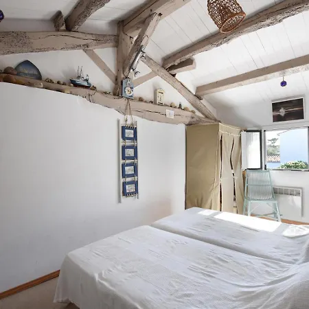 Maison La Couarde-sur-mer, 5 Pieces, 8 Personnes - Fr-1-258-73 Nyaraló